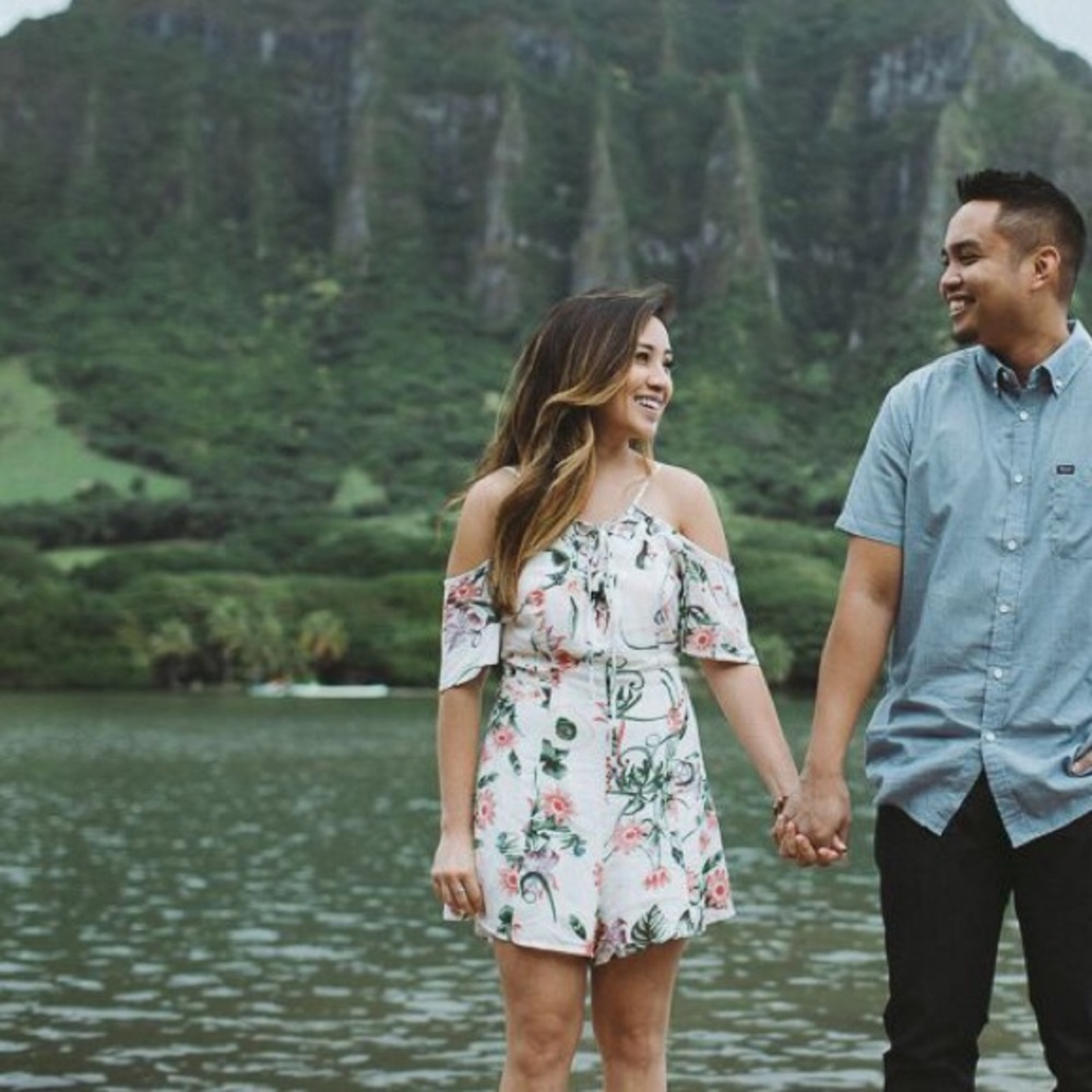 Off the shoulder tie front and back floral romper